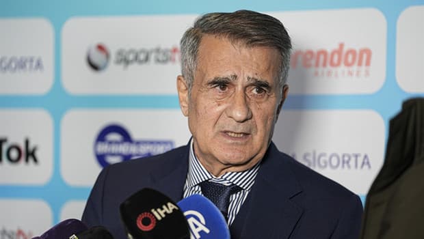 Şenol Güneş, Paraguay maçı sonrası Montella'yı eleştirdi