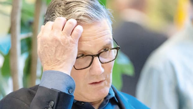 İşçi Partisi'nde liderlik baskısı artıyor: Starmer zor durumda