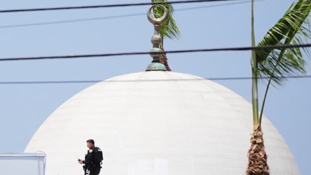 Victoria'da bir imam İslamofobi saldırısına uğradı