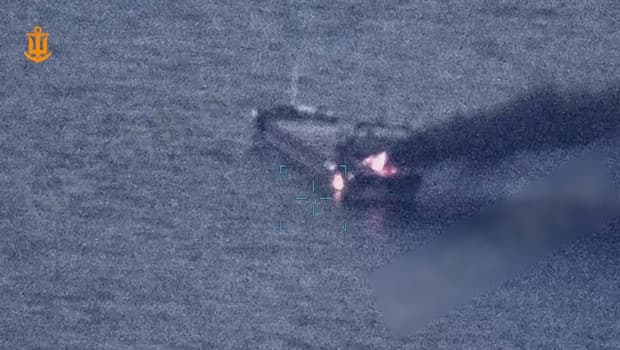 Karadeniz'de ticari gemiye insansız hava aracıyla saldırı