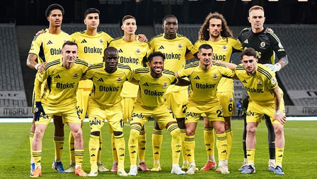 Fenerbahçe'de ayrılıklar başladı, yıldız futbolcu yeni kulübüyle anlaştı
