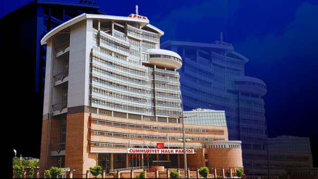 CHP'de Antalya ve Kayseri İl Başkanları görevden alındı