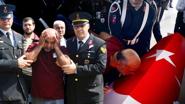 Şehit Uzman Çavuş Samet Karabulut'un cenazesi Adana'da gerçekleştirildi