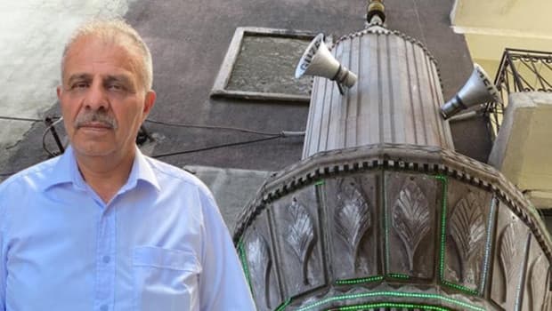 Erzurum'daki Kemaliye Camii'nin yarım minaresi dikkat çekiyor