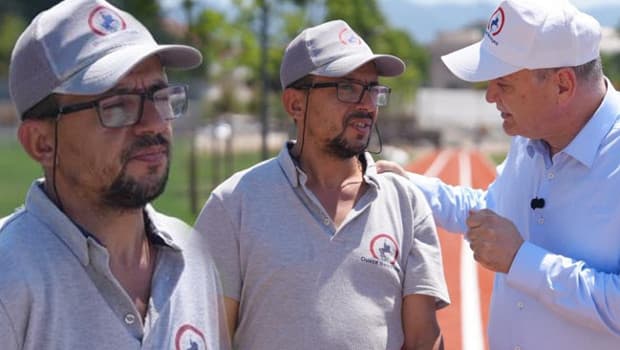 Temizlik işçisi 3.5 milyon TL'lik altın çantayı polise teslim etti