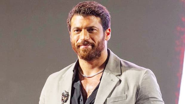 Can Yaman, İtalya'da en iyi uluslararası oyuncu ödülünü aldı