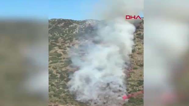 Antalya'da orman yangınına havadan ve karadan müdahale ediliyor
