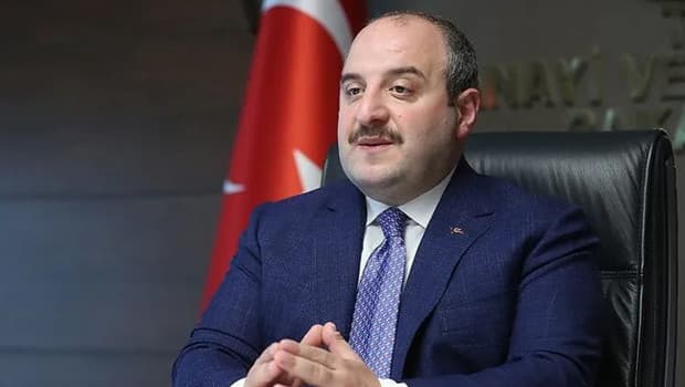 Mustafa Varank, Hüseyin Çelik'in 15 Temmuz yorumu üzerine yanıt verdi