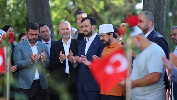 Özdemir: 15 Temmuz, inanan milletin zaferidir