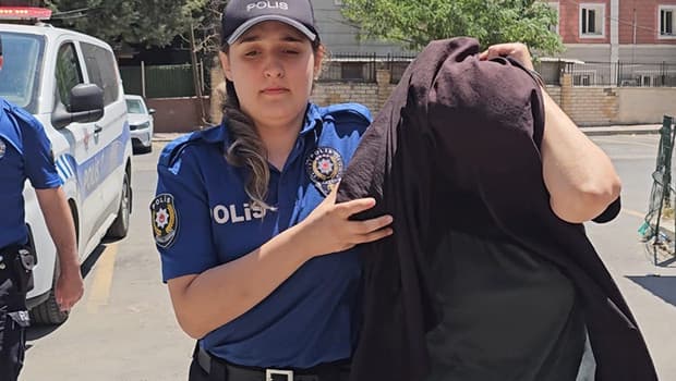 Hastanede hemşire kılığına giren kişi bebek kaçırmaya çalıştı