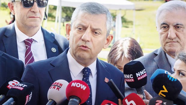 Özel, 15 Temmuz gecesi Meclis'in açılma fikrinin kendisine ait olduğunu belirtti
