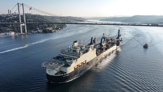 CASTRONE gemisi İstanbul Boğazı'ndan geçti