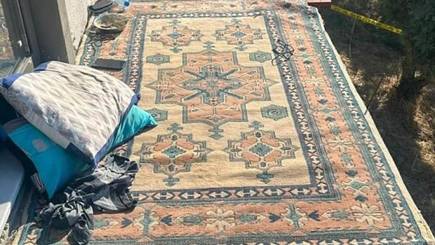 Muğla'da balkonda uyuyan adam düştü, hayatını kaybetti