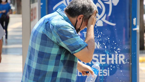 Meteoroloji'den sıcak hava dalgası uyarısı, sıcaklık 40 dereceyi aşacak