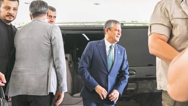 Yeni Parti'nin kuruluşu ve CHP'deki nöbetçiler
