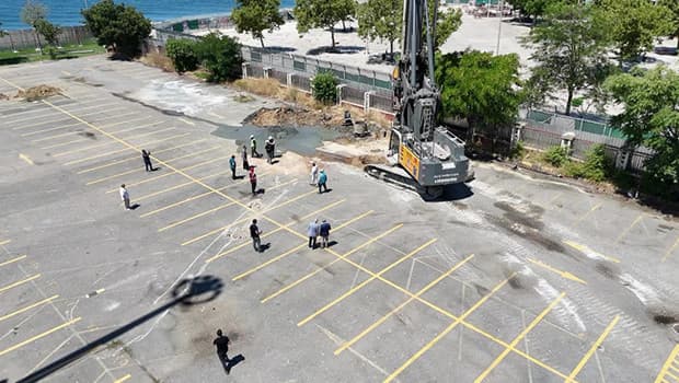 Kadıköy Rıhtım Camii'nin inşaatına zemin güçlendirme ile başlandı