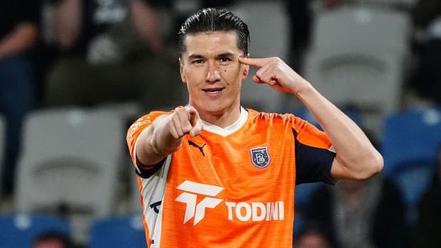 Trabzonspor, Eldor Shomurodov'u transfer listesine aldı.