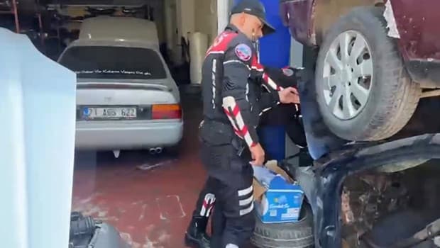 Ankara'da kaçak araçlara yönelik operasyon: 3 gözaltı