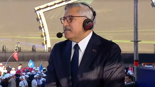 Hüseyin Yayman'dan sanal medya uyarısı: Yeni sözler gerekli