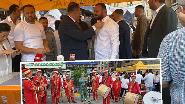 İzmir'de CHP ve diğer partilerden 500 kişi AK Parti'ye katıldı