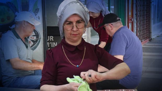 Kıraathane açan kadın, aylık 150 bin lira kazanıyor