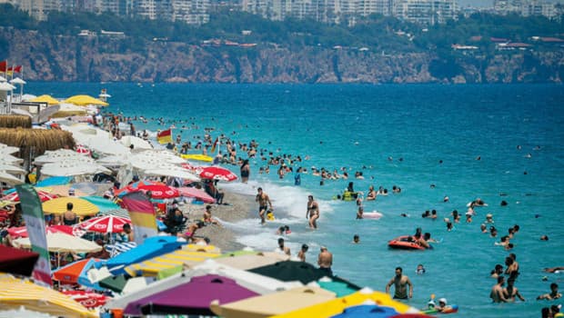 Antalya, mavi bayrak sayısında dünya birincisi oldu