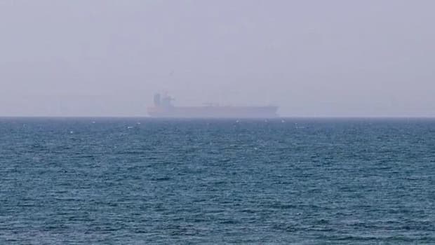 Hürmüz Boğazı'nda gemiye saldırı: Mürettebat kayıpları var