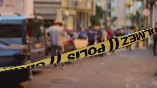 Şişli'de boşaltılan binada bir adamın cesedi bulundu