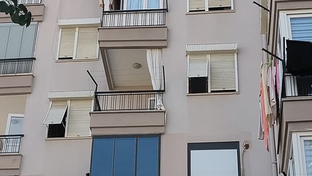Antalya'da evde anne ve kızı ölü bulundu