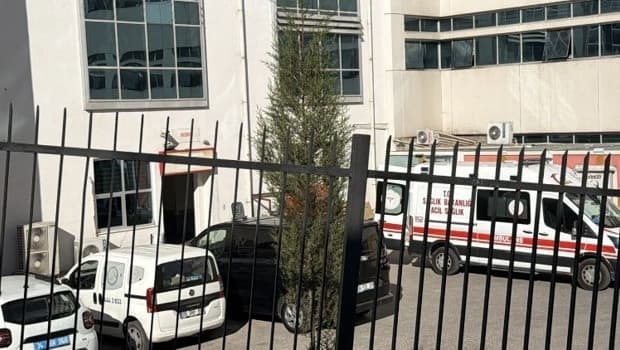 Sahilde 3 ceset bulundu, acil durum ekipleri olay yerine sevk edildi