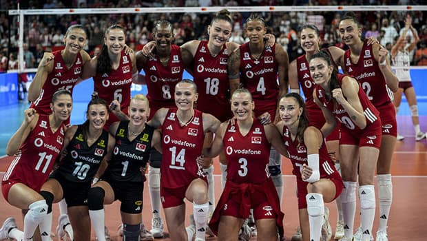 A Milli Kadın Voleybol Takımımız Avrupa Şampiyonası'na galibiyetle başladı