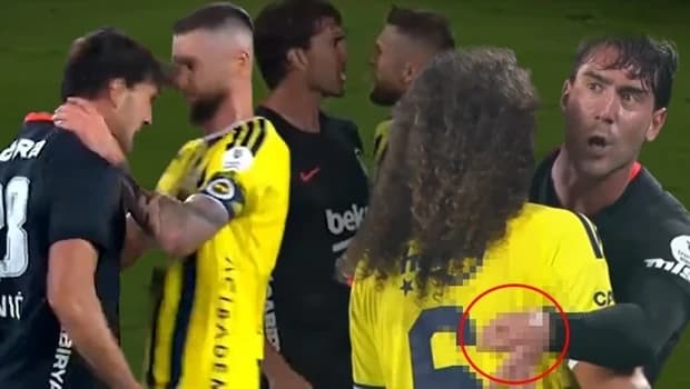 Fenerbahçe-Beşiktaş derbisinde gergin anlar yaşandı