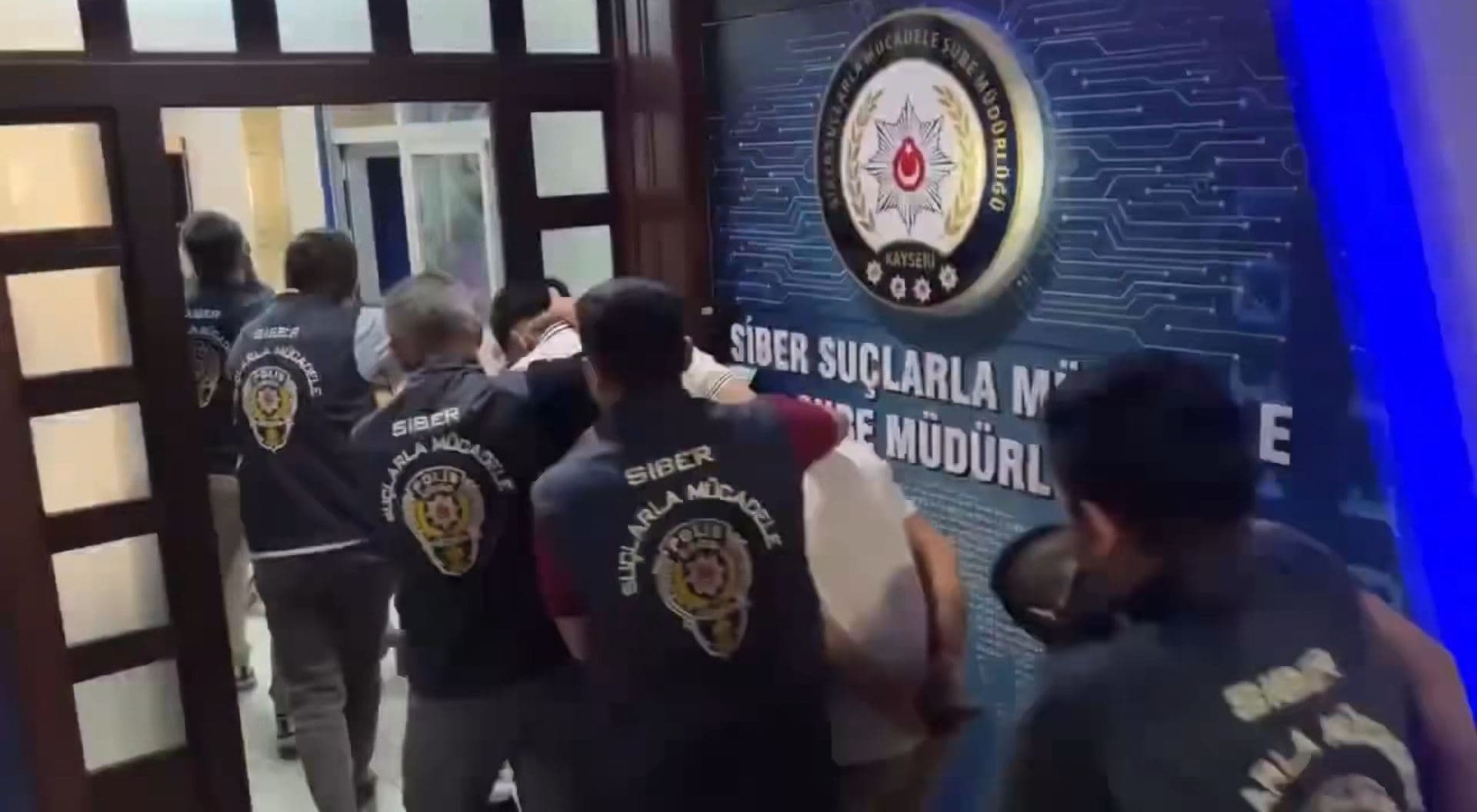 39 ilde siber suç operasyonu gerçekleştirildi, 361 kişi tutuklandı