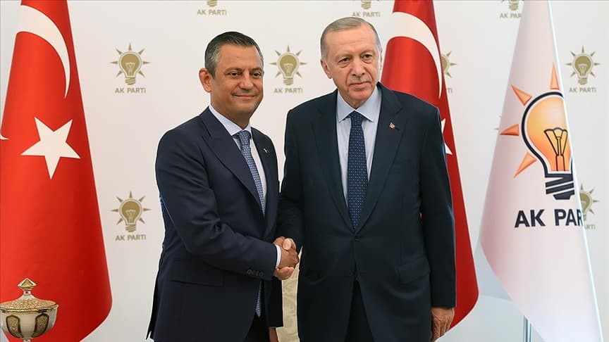 Özgür Özel, Erdoğan'a 300 bin lira tazminat ödeyecek