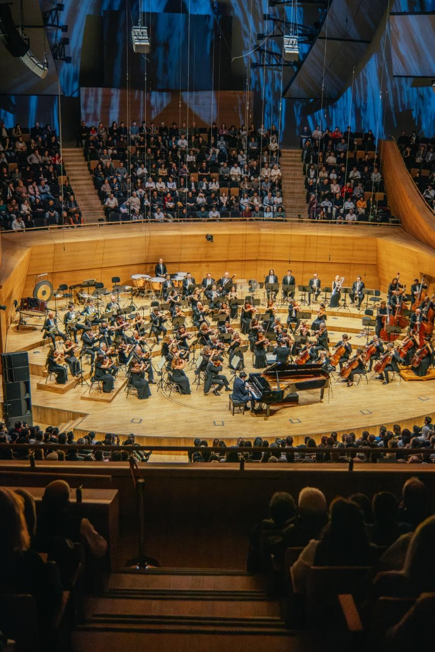 CSO, 200. yılını kapalı gişe konserle kutladı