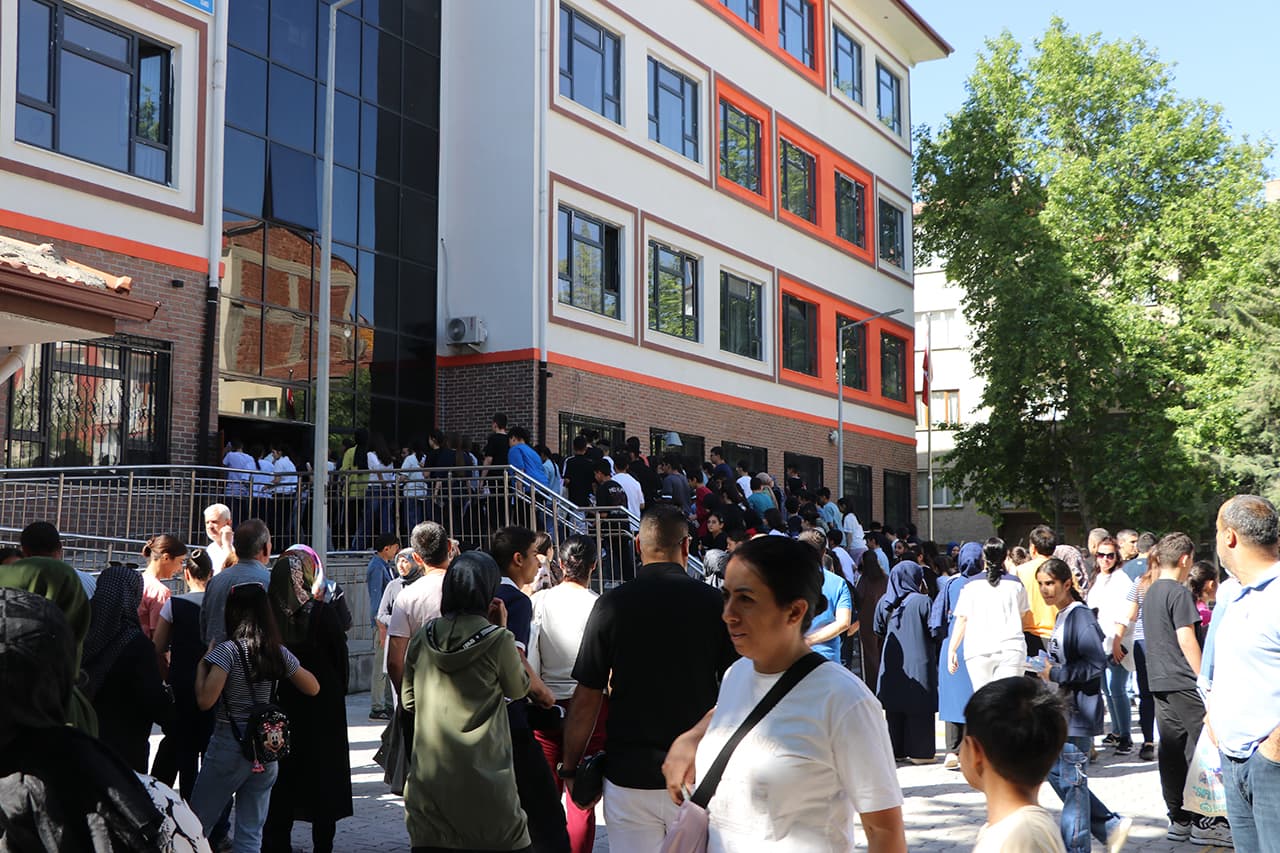 LGS tercih dönemi yarın başlıyor, öğrenciler dikkat!