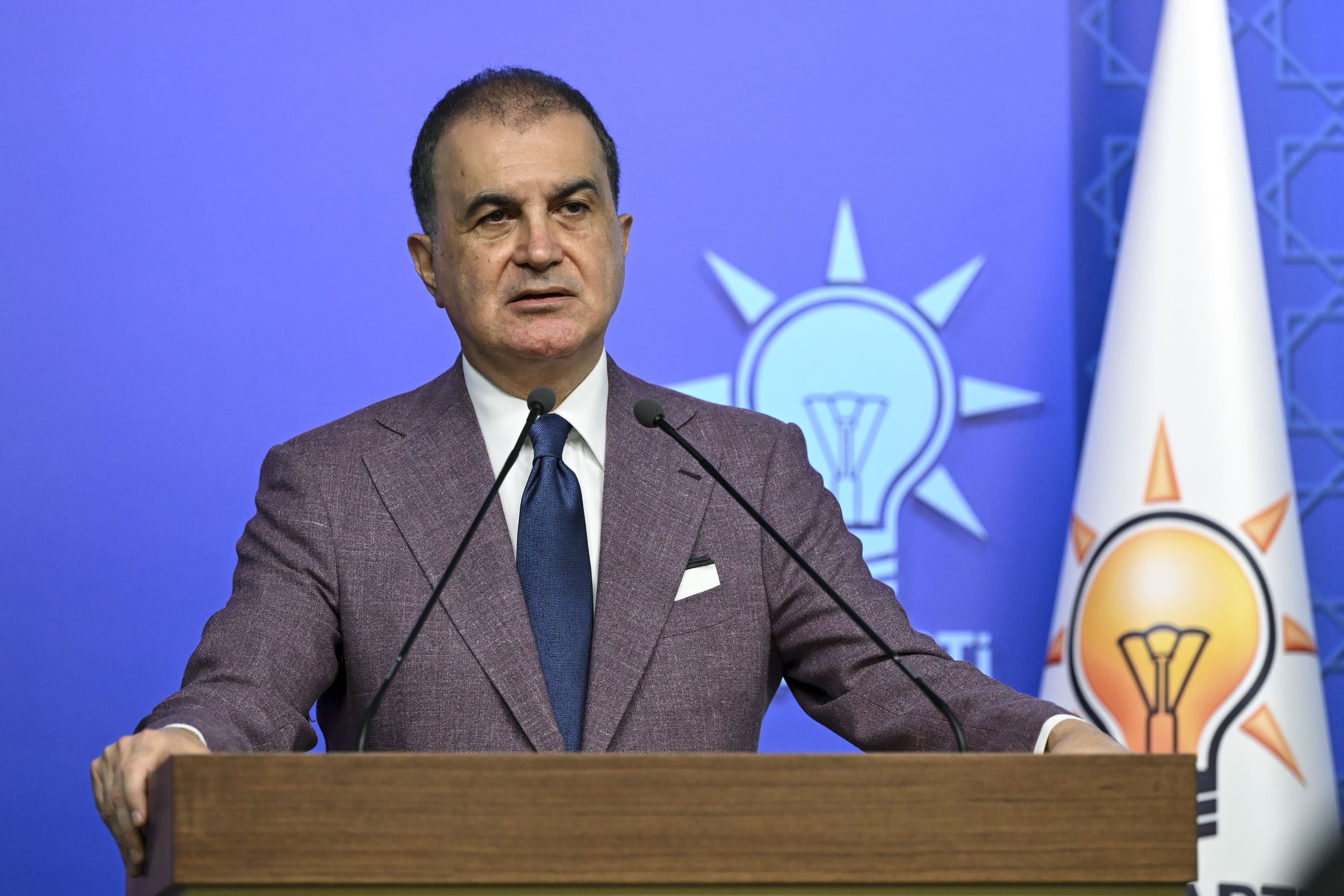 Çelik: Terör örgütünün silah bırakması için yasal düzenleme gerekli