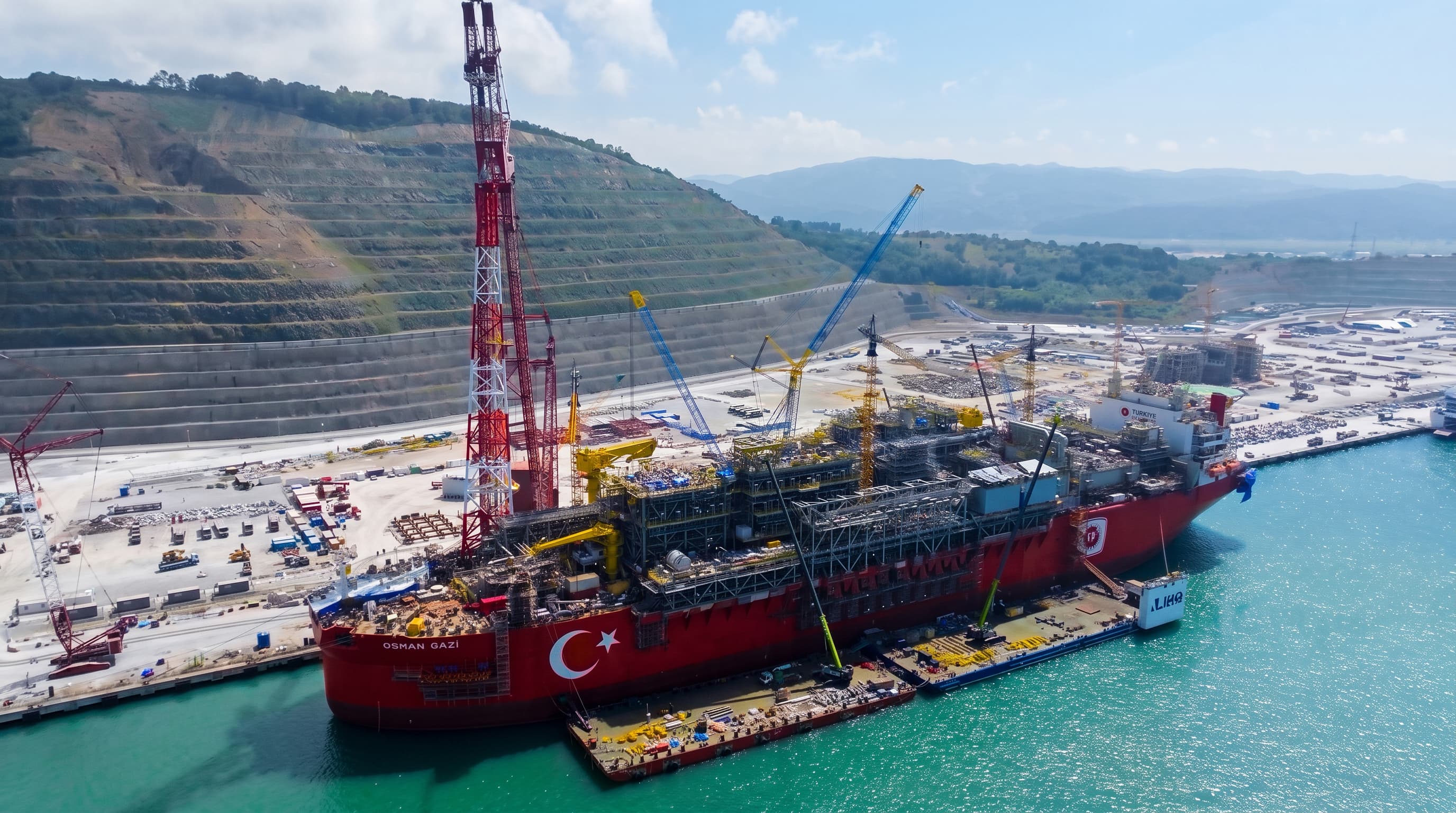 Osman Gazi Yüzer Üretim Platformu'nda yeni aşama