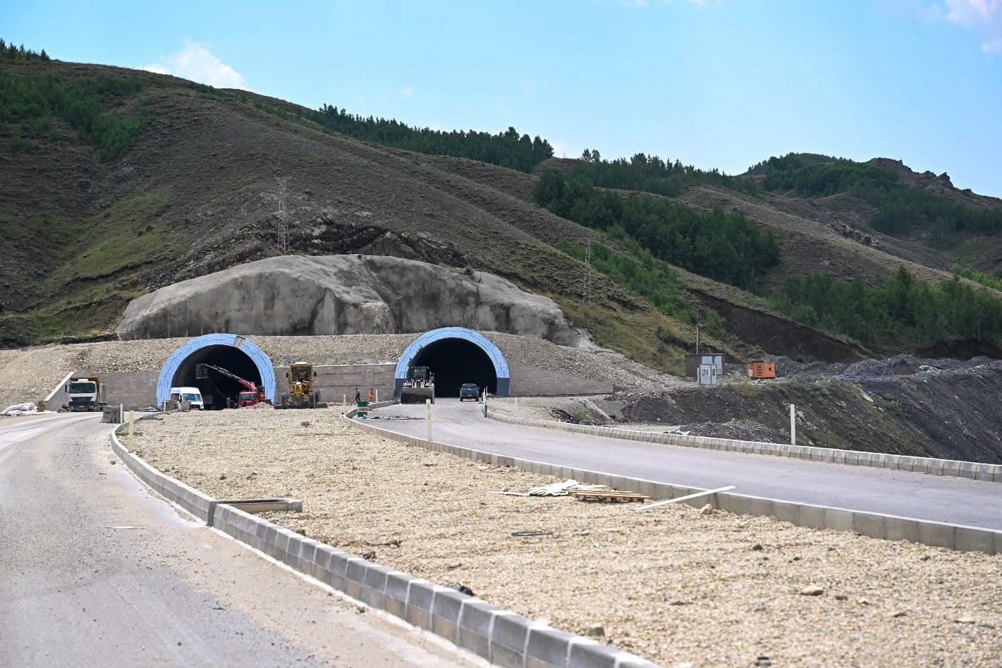 Erzurum ve Rize'yi bağlayacak tünel inşaatı sürüyor