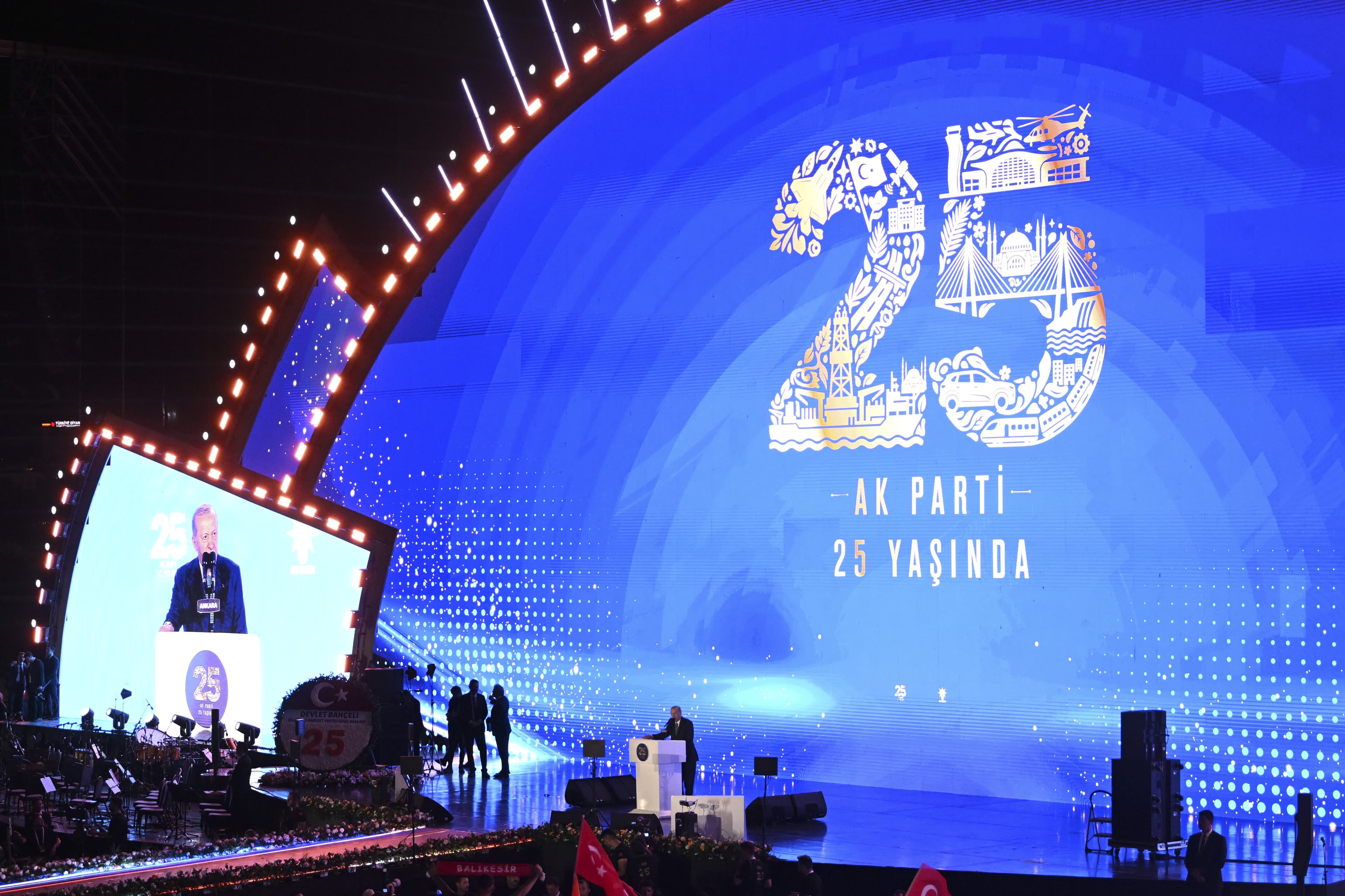 AK Parti 25. yıl hedeflerini içeren vizyon belgesini açıkladı