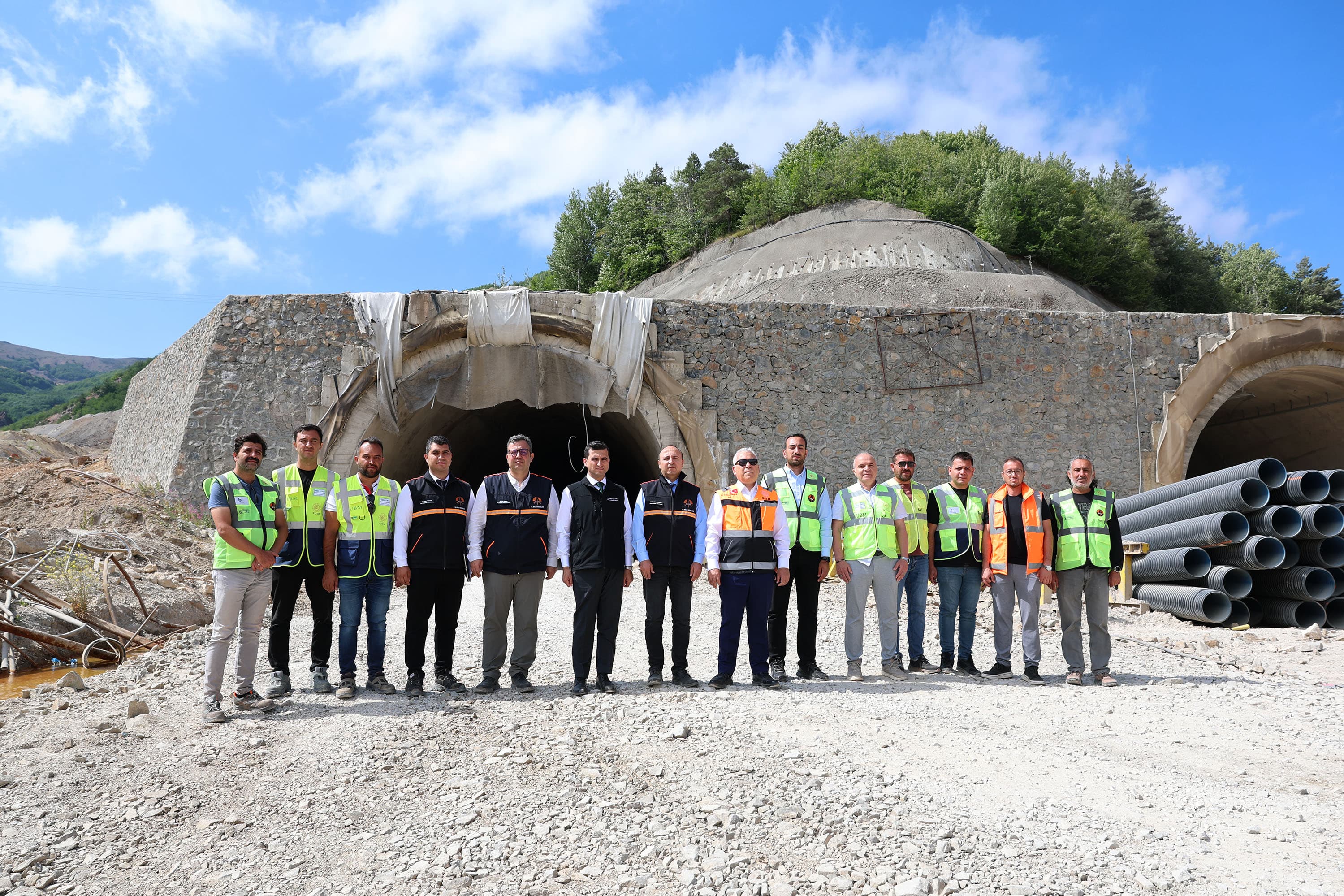 Geminbeli Tüneli kış gelmeden açılacak