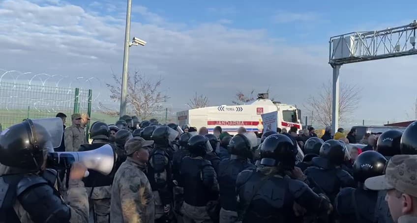 Diploma davasında jandarmaya hakarete soruşturma. Çelik ve Yerlikaya'dan sert tepki