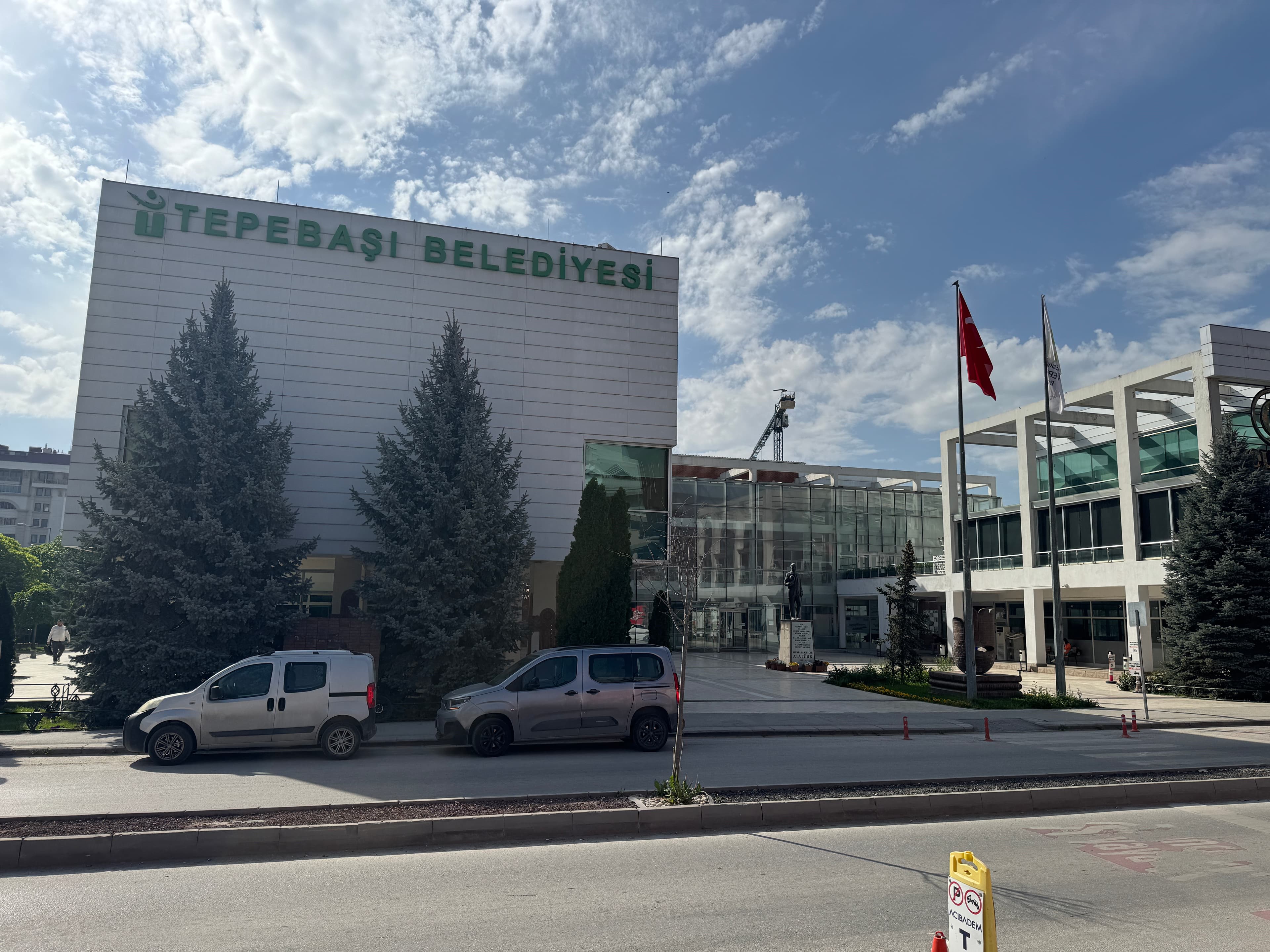 Tepebaşı Belediyesi'nde yolsuzluk operasyonu: 23 kişi yakalandı