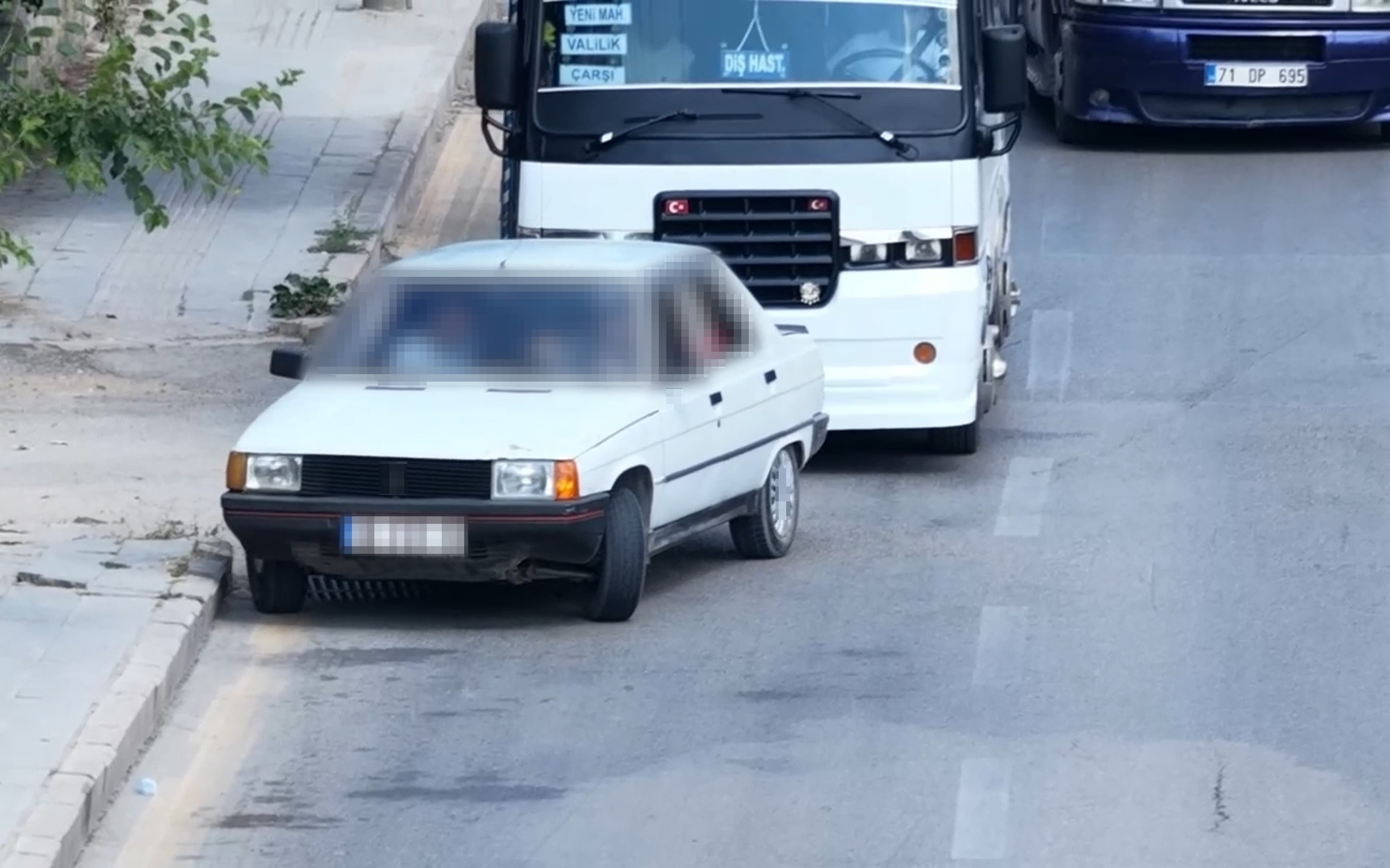 Dron, ehliyetsiz sürücünün kaçışını engelledi