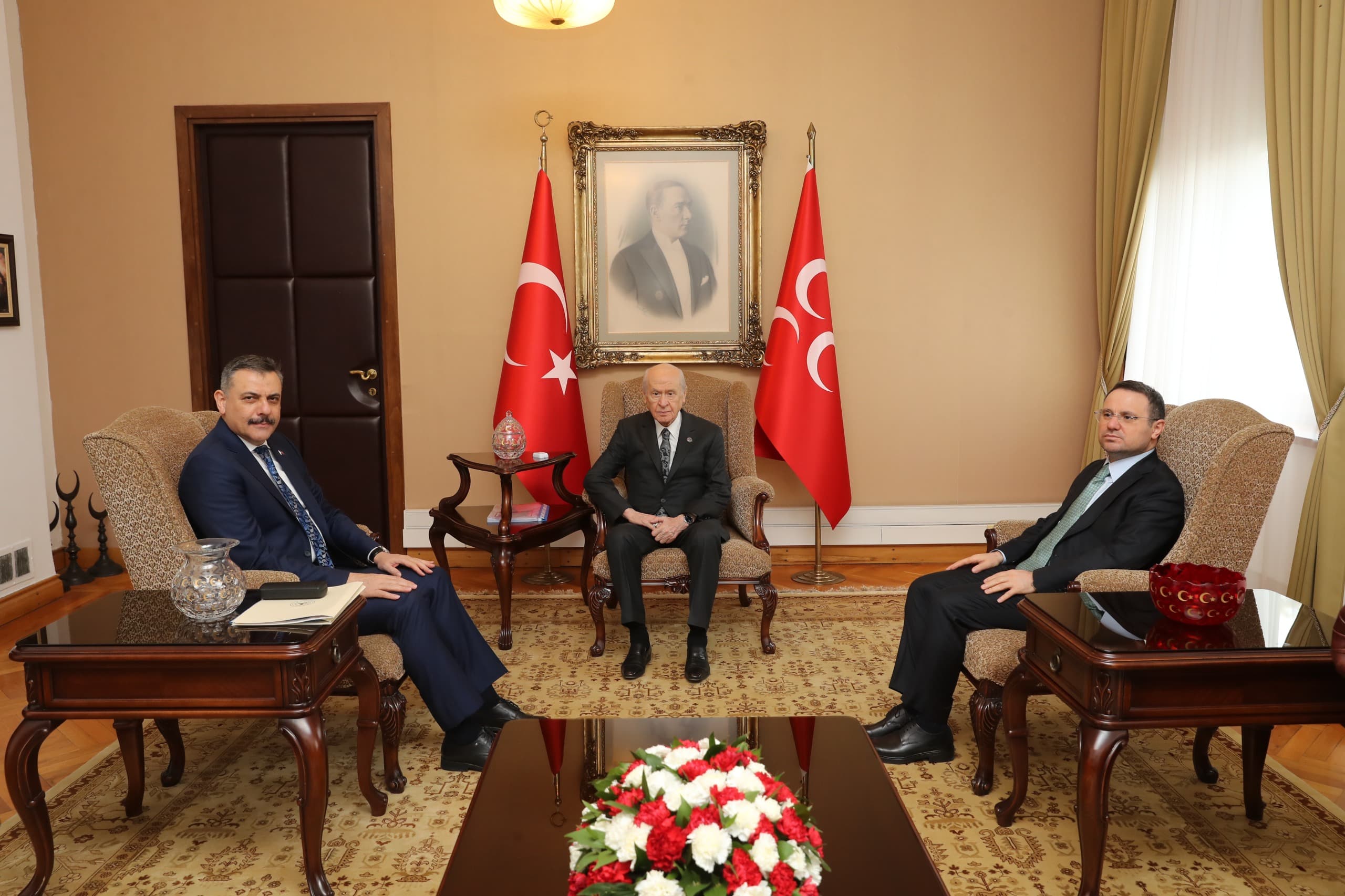 Bakanlar Çiftçi ve Gürlek, Bahçeli'yi Meclis'te ziyaret etti