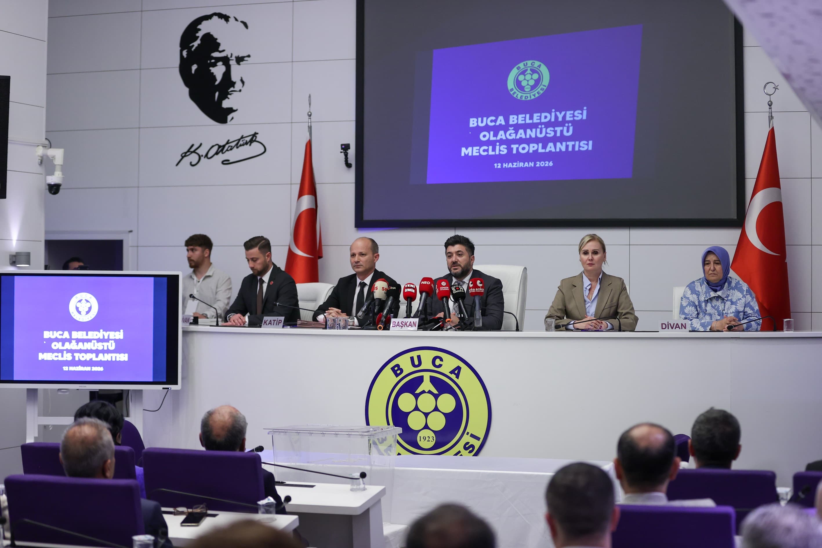 Buca'da başkanvekili seçimi CHP'li Hüseyin Benzer'in zaferiyle sonuçlandı