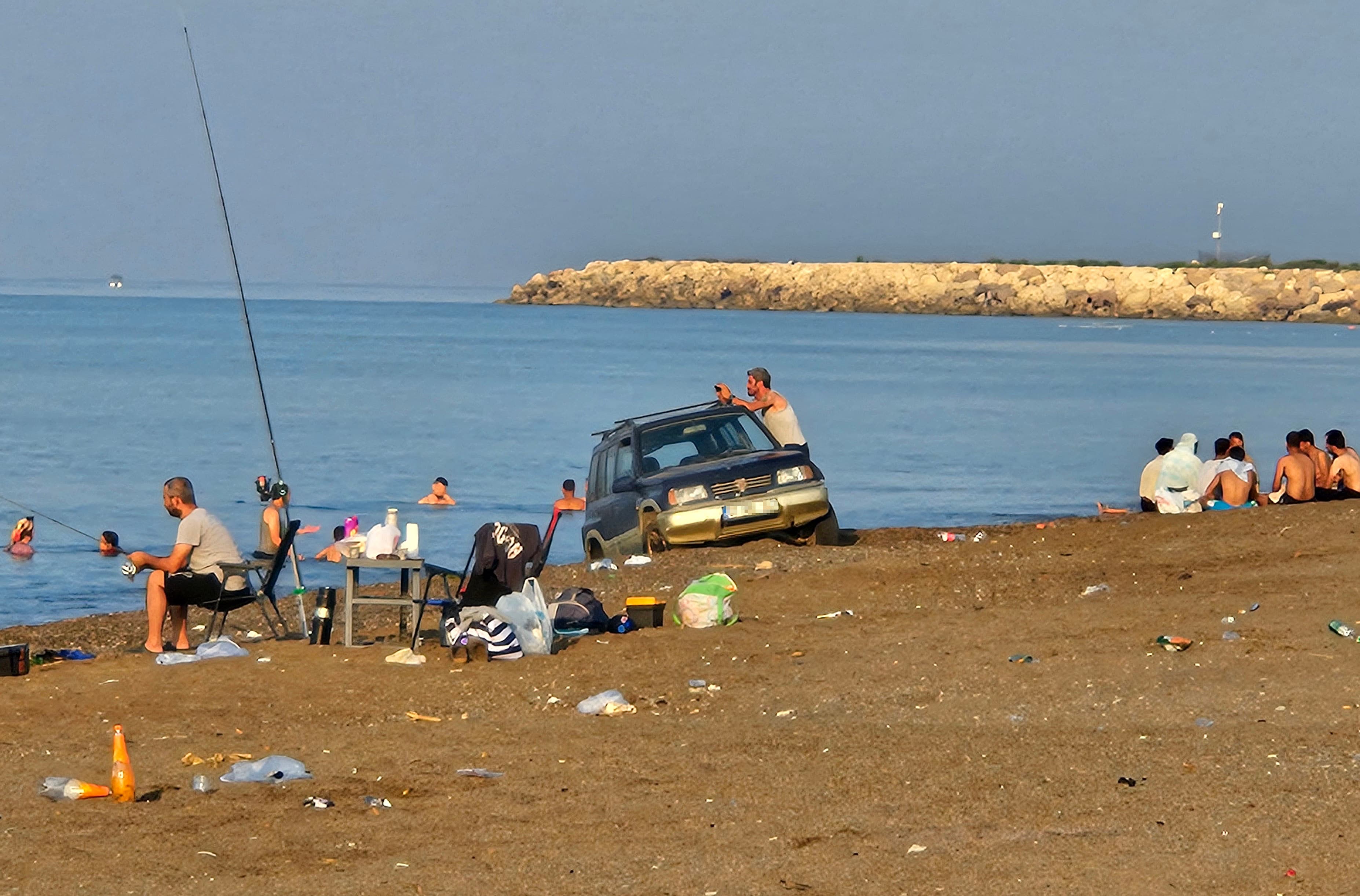Antalya'da deniz kaplumbağalarının yuvalama alanında kamp yapıldı