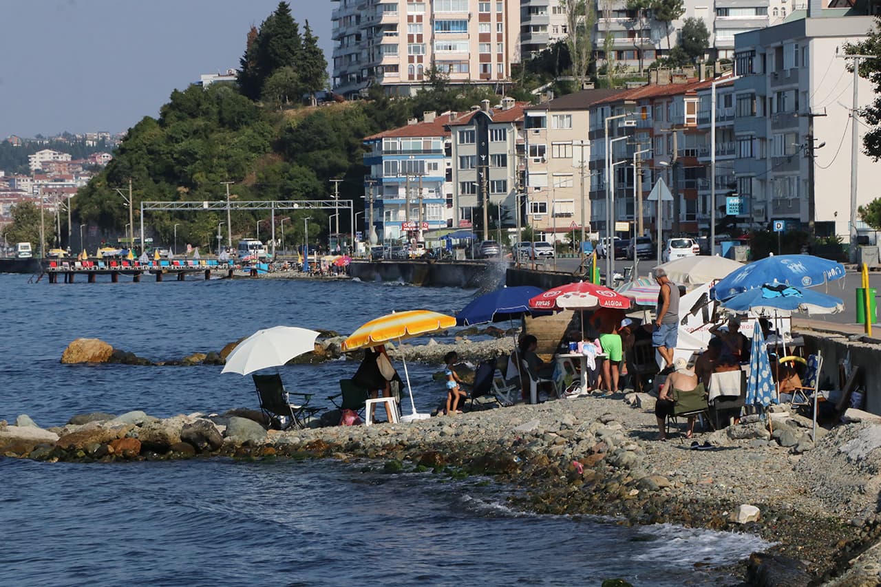 Çınarcık'ta denize girmek yasaklandı