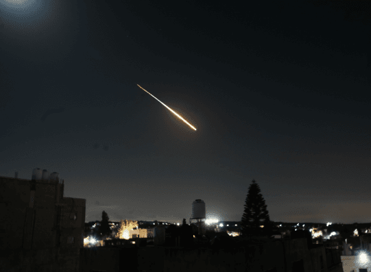 NTV ekibi Tel Aviv'e saldırıyı görüntüledi