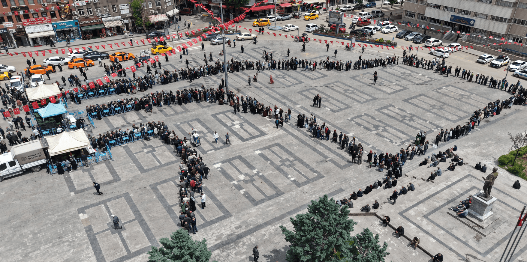 Kırıkkale'de ücretsiz sebze fidesi dağıtımına yoğun ilgi